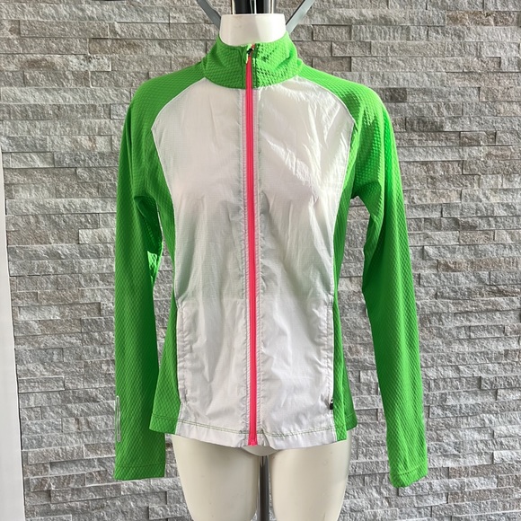 Lightweight Running Jacket - Picture 7 of 9